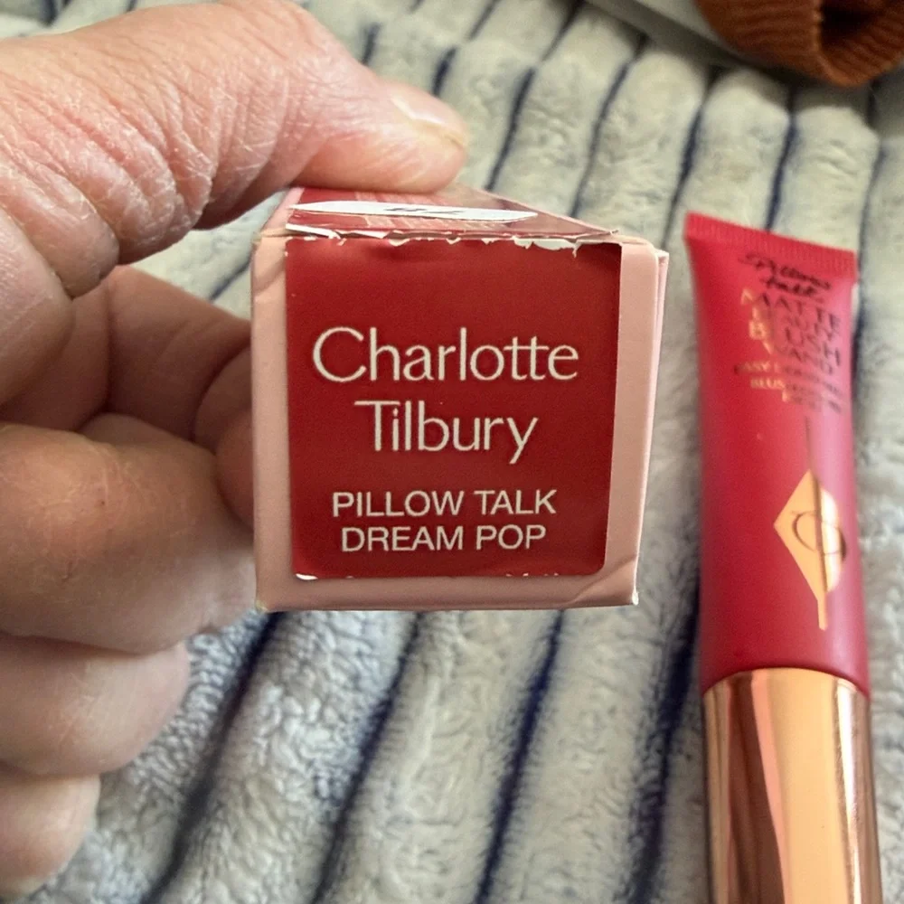 Charlotte Tilbury Matte Beauty Blush Wand - Dream Pop